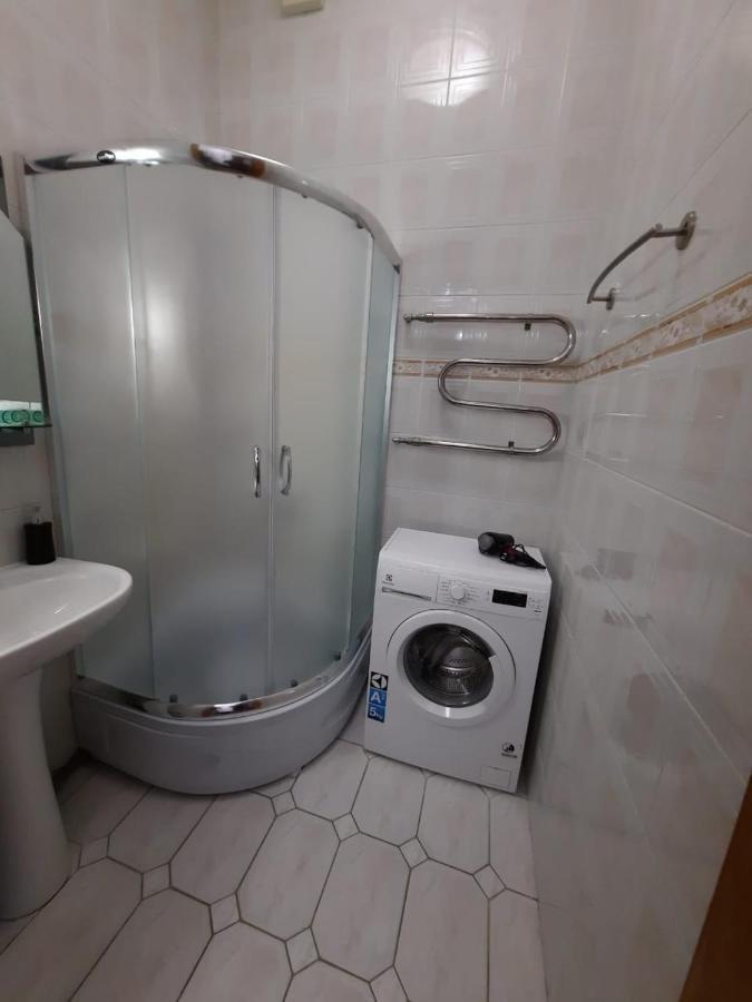 Apartment Arena City Киев Екстериор снимка