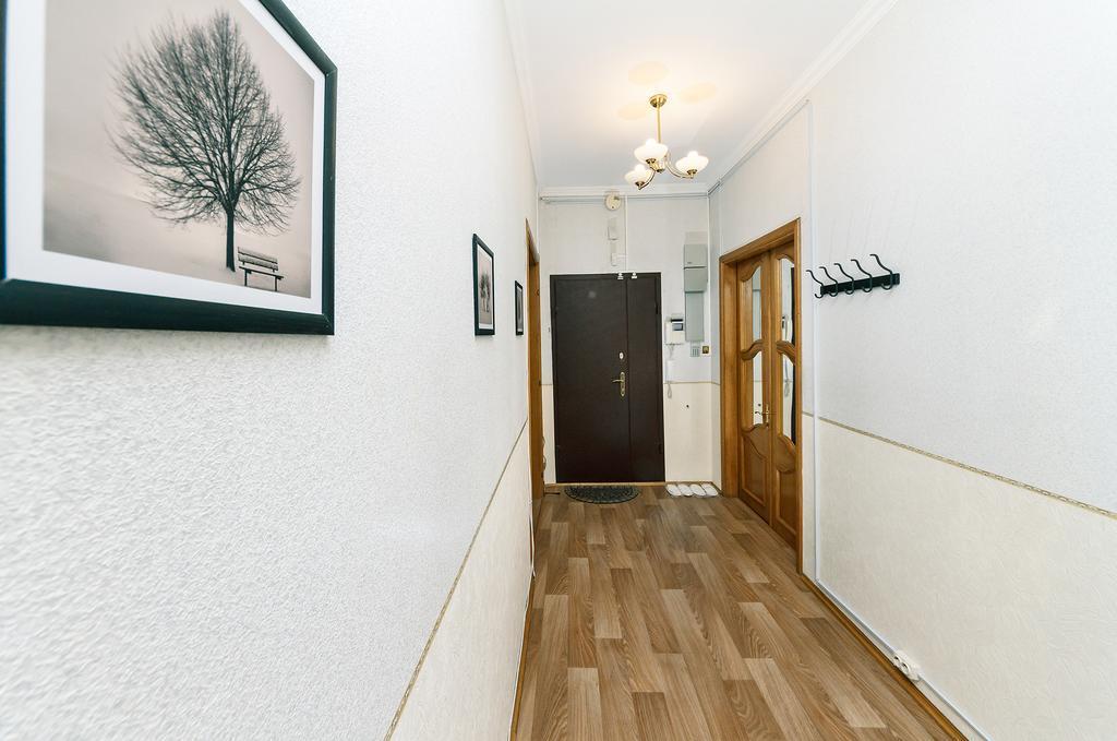 Apartment Arena City Киев Екстериор снимка