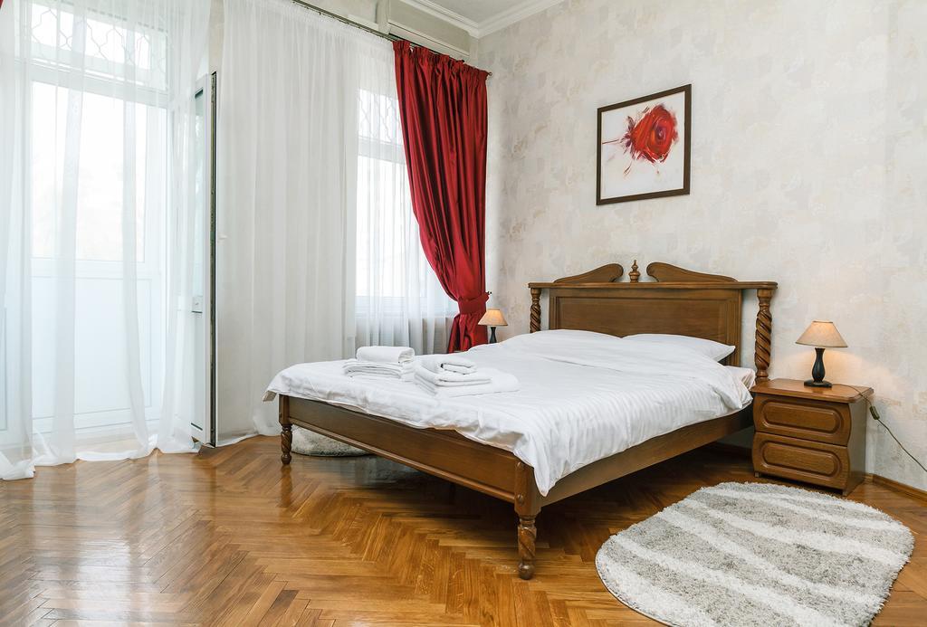 Apartment Arena City Киев Екстериор снимка