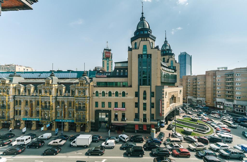 Apartment Arena City Киев Екстериор снимка