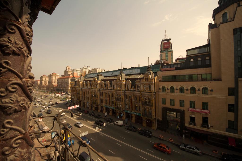 Apartment Arena City Киев Екстериор снимка